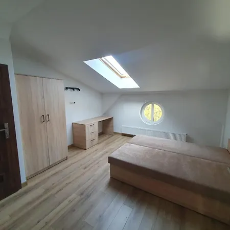 Psi Koszarowa Ostello