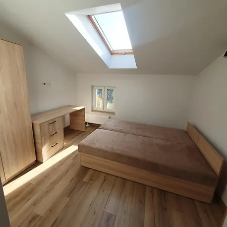 Psi Koszarowa Hostel